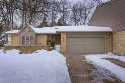 1500 RICHMOND Street 18, London North, ON N6G 4T6