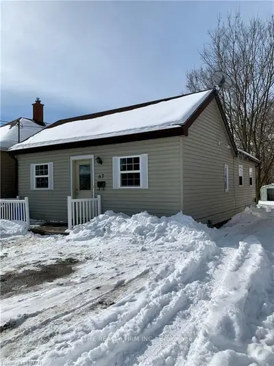 67 PRICE Street, London East, ON N5Z 2H8