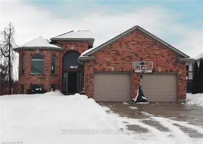 532 DARCY Drive, Strathroy-Caradoc, ON N7G 4G1