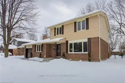 578 CRANBROOK Road, London South, ON N6K 1W5