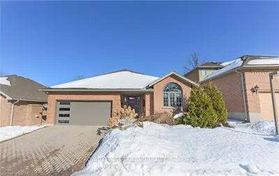 448 COMMISSIONERS Road E 11, London South, ON N6C 2T7