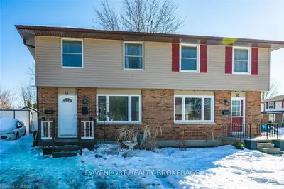 61 AUGUSTA Crescent, London South, ON N6E 2C9