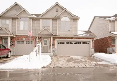 3399 Castle Rock Place 26, London South, On N6j 2h2