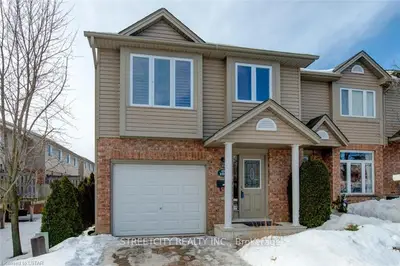 1320 Savannah Drive 105, London North, ON N5X 0B7