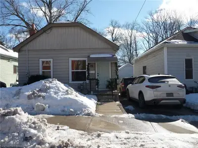 17 Weston Street, London South, On N6c 1r2