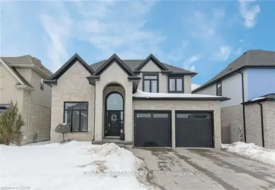3227 JINNIES Street, London South, ON N6L 0C2