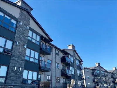 5 JACKSWAY Crescent 413, London North, ON N5X 3T6