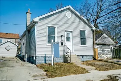 106 DAKIN Street, London East, ON N5Z 1A5