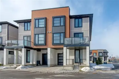999 TRIBECA Lane, London North, ON N6H 0J7