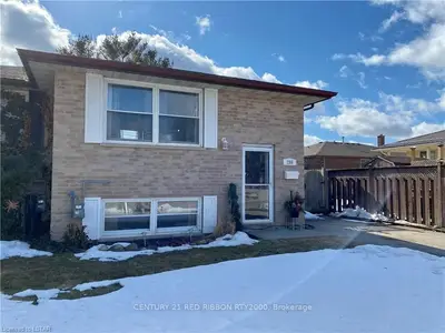 296 OAK Avenue, Strathroy-Caradoc, ON N7G 3T2