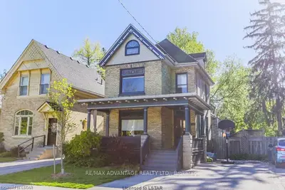 22 EDWARD Street, London South, ON N6C 3H1