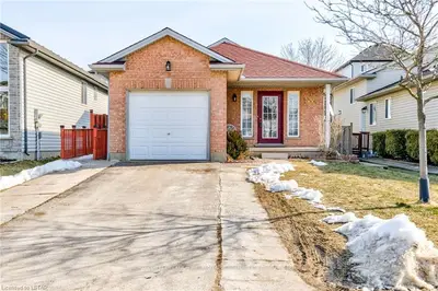 1554 PURSER Street, London East, ON N5V 5J4