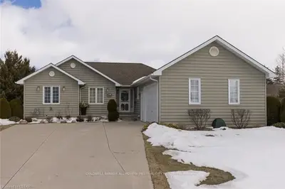 120 PRINCE LEOPOLD Street, South Huron, ON N0M 1K0