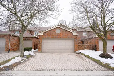 70 SUNNYSIDE Drive 14, London North, ON N5X 3W4