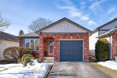 59 Pennybrook Crescent 21, London North, ON N5X 4C3