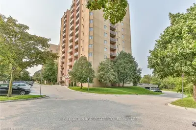 860 COMMISSIONERS Road E 307, London South, ON N6C 5Y8