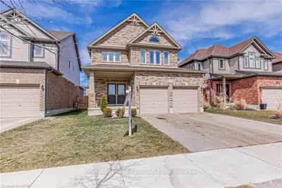 506 BLACKACRES Boulevard, London North, ON N6G 5B1