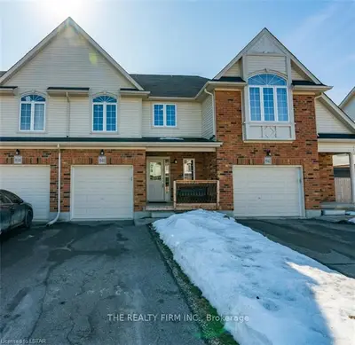 840 SILVERFOX Crescent, London North, ON N6G 0K2