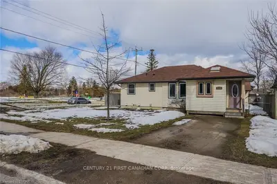 194 George Street, Zorra, On N0m 2m0