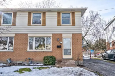 15 ROSAMOND Crescent, London South, ON N6E 2M6