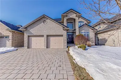 996 MANCHESTER Road, London North, ON N6H 5J1