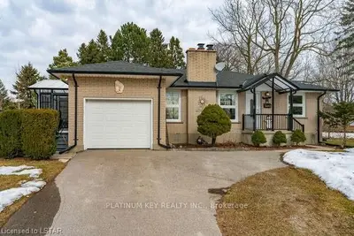 2462 FORBES Street, Strathroy-Caradoc, ON N0L 1W0