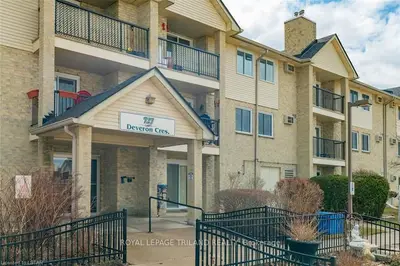 727 DEVERON Crescent 111, London South, ON N5Z 4X4