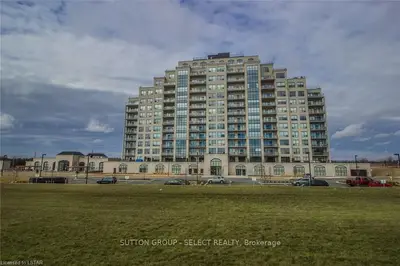 Condo Apartment in London North