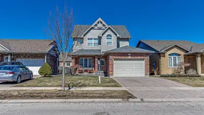 1384 Reardon Boulevard, London South, ON N6M 1J9