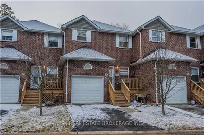 55 LAKE Road 20, Lambton Shores, ON N0M 1T0