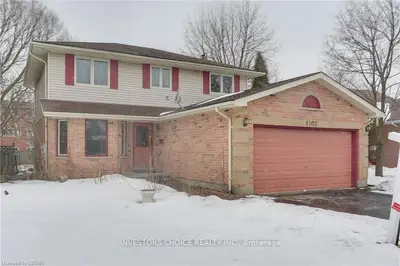 1302 BASSWOOD Road, London East, ON N5V 4C3