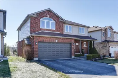 615 KILLARNEY Road, London North, ON N5X 0C9