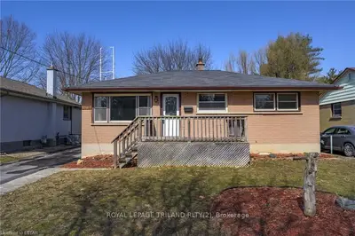 1662 MOFFATT Avenue, London East, ON N5W 1Z9