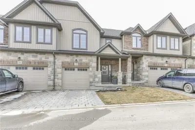 2040 Shore Road 98, London South, On N6k 0g3