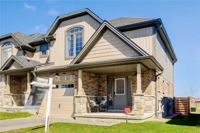 2040 SHORE Road 16, London South, ON N6K 0G3