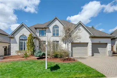 150 MCGARRELL Drive, London North, ON N6G 5E7