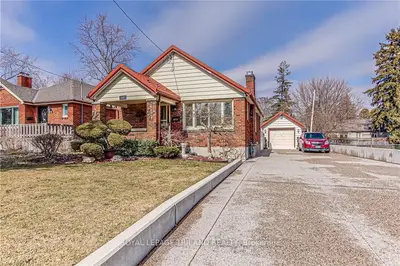 1285 Guest Avenue, London South, ON N6K 2B3