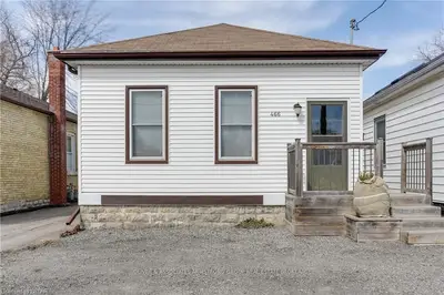 466 HILL Street, London East, ON N6B 1E6