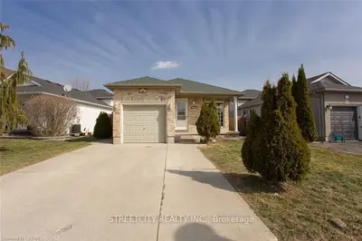 896 FOGERTY Street, London North, ON N5X 4G6
