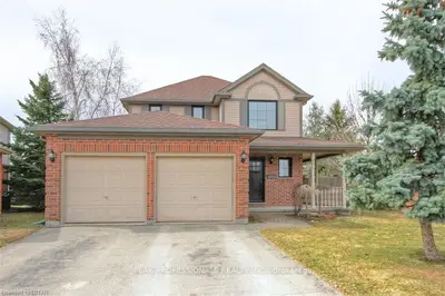 215 ROTHWELL Drive, London South, ON N6M 1B4