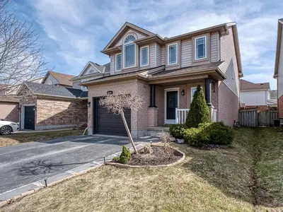 1243 BLACKMAPLE Drive, London East, ON N5Y 5V4
