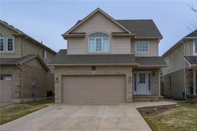 1181 SMITHER Road, London North, ON N6G 5R8