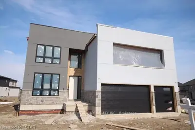 2582 HEARDCREEK Trail, London North, ON N6G 0Z8
