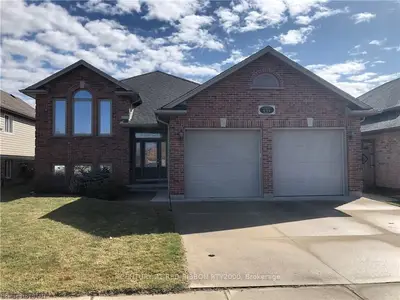 535 DARCY Drive, Strathroy-Caradoc, ON N7G 4L1