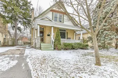 139 DUCHESS Avenue, London South, ON N6C 1N8