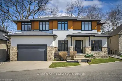567 Rosecliffe Terrace 6, London South, ON N6K 0E2