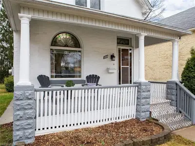 1245 KING Street, London East, ON N5W 2Y3