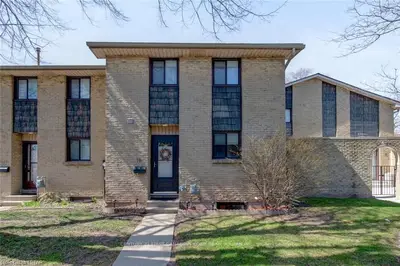 490 SOUTHDALE Road E 10, London South, ON N6E 1A4