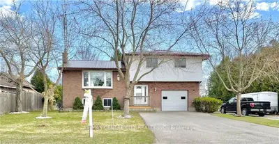 226 ELIZABETH Street, Southwest Middlesex, ON N0L 2N0