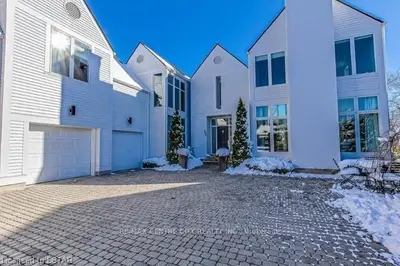 62 EXMOOR Place, London North, ON N5X 3W2